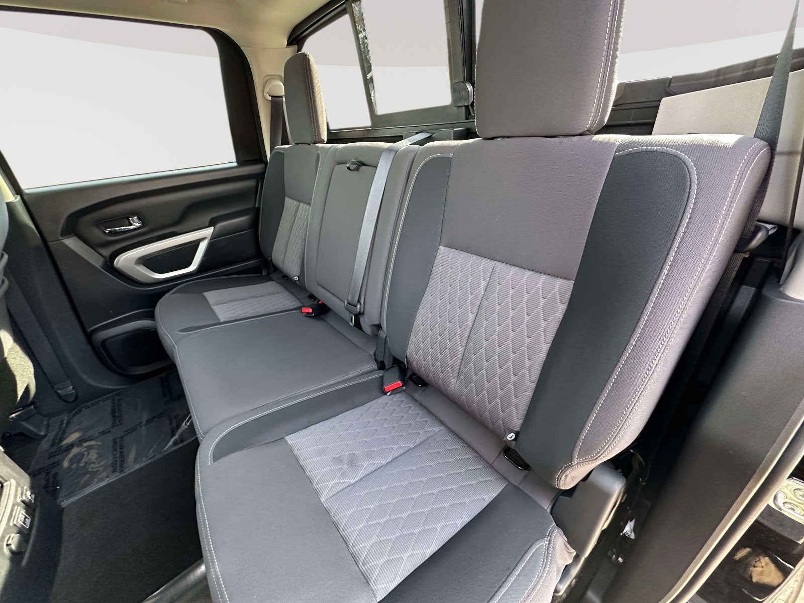 2020 Nissan Titan SV