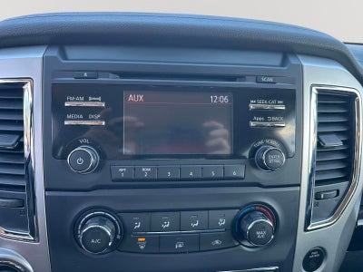 2017 Nissan Titan SV