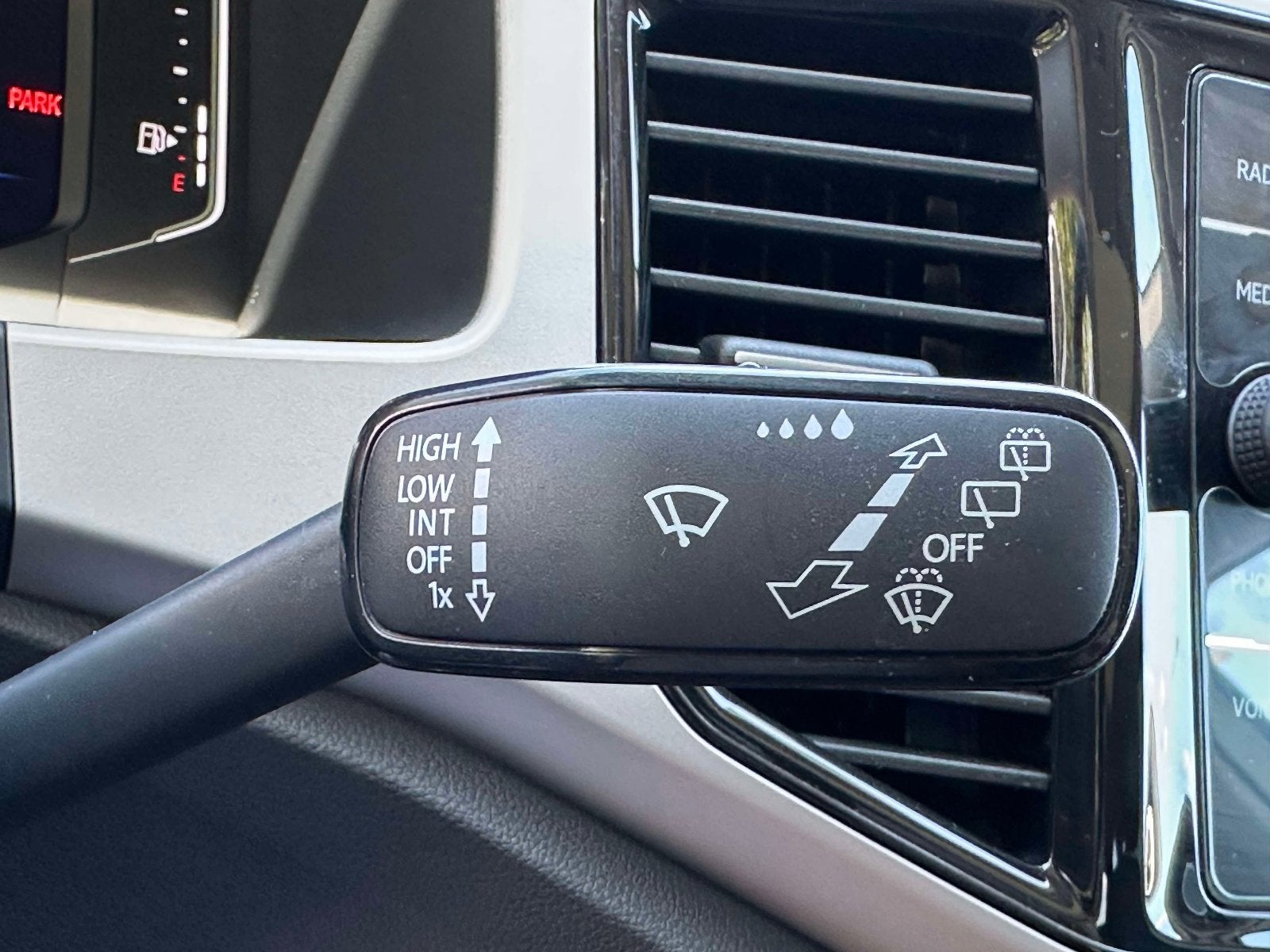 2021 Volkswagen Atlas 3.6L V6 SEL R-Line