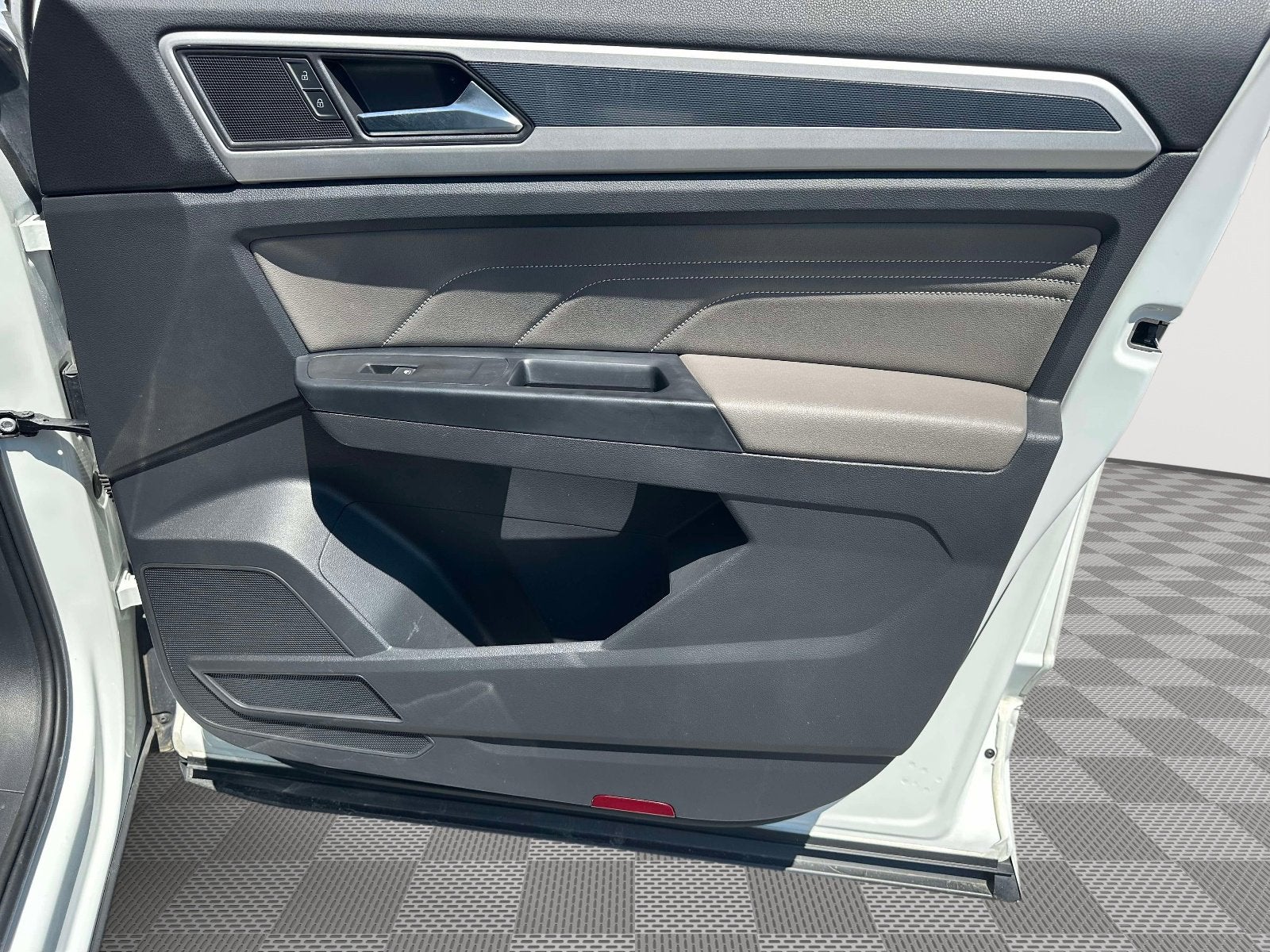 2021 Volkswagen Atlas 3.6L V6 SEL R-Line