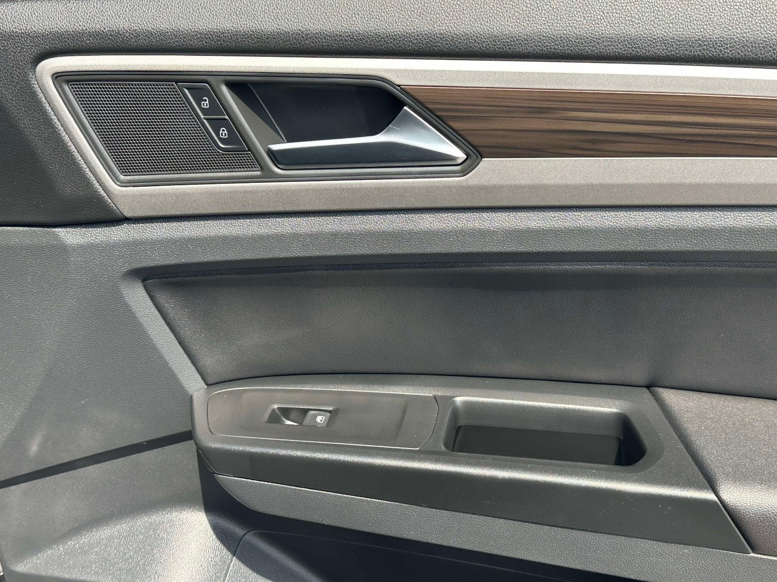 2021 Volkswagen Atlas 2.0T SE w/Technology
