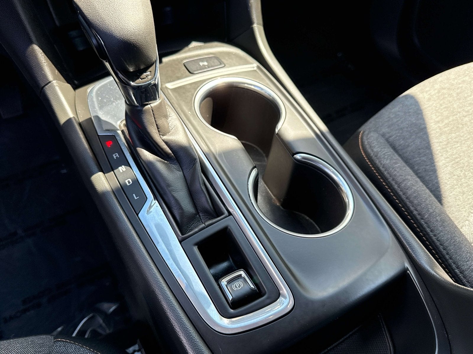 2022 Chevrolet Equinox LT - Photo 12