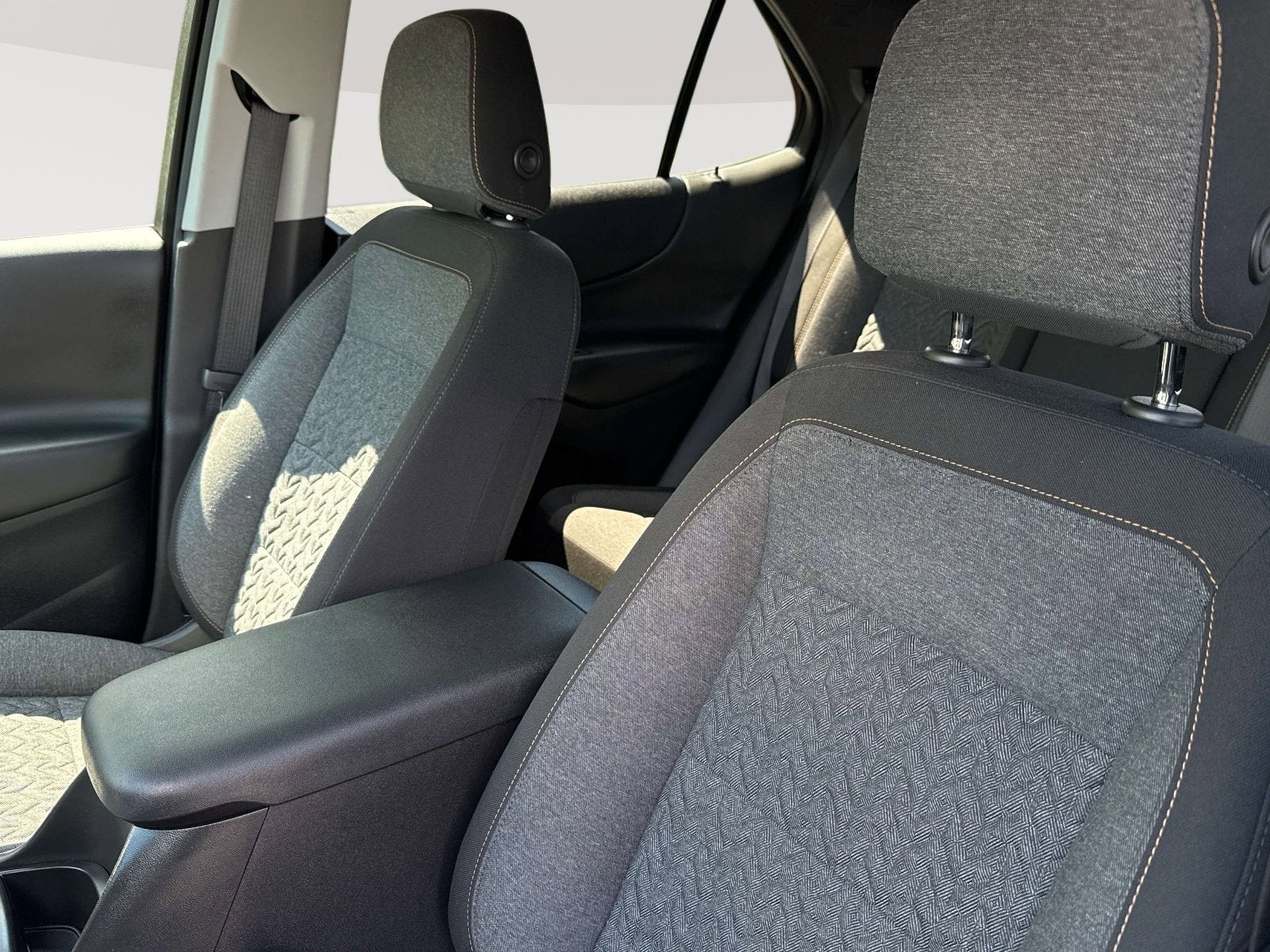 2022 Chevrolet Equinox LT - Photo 22