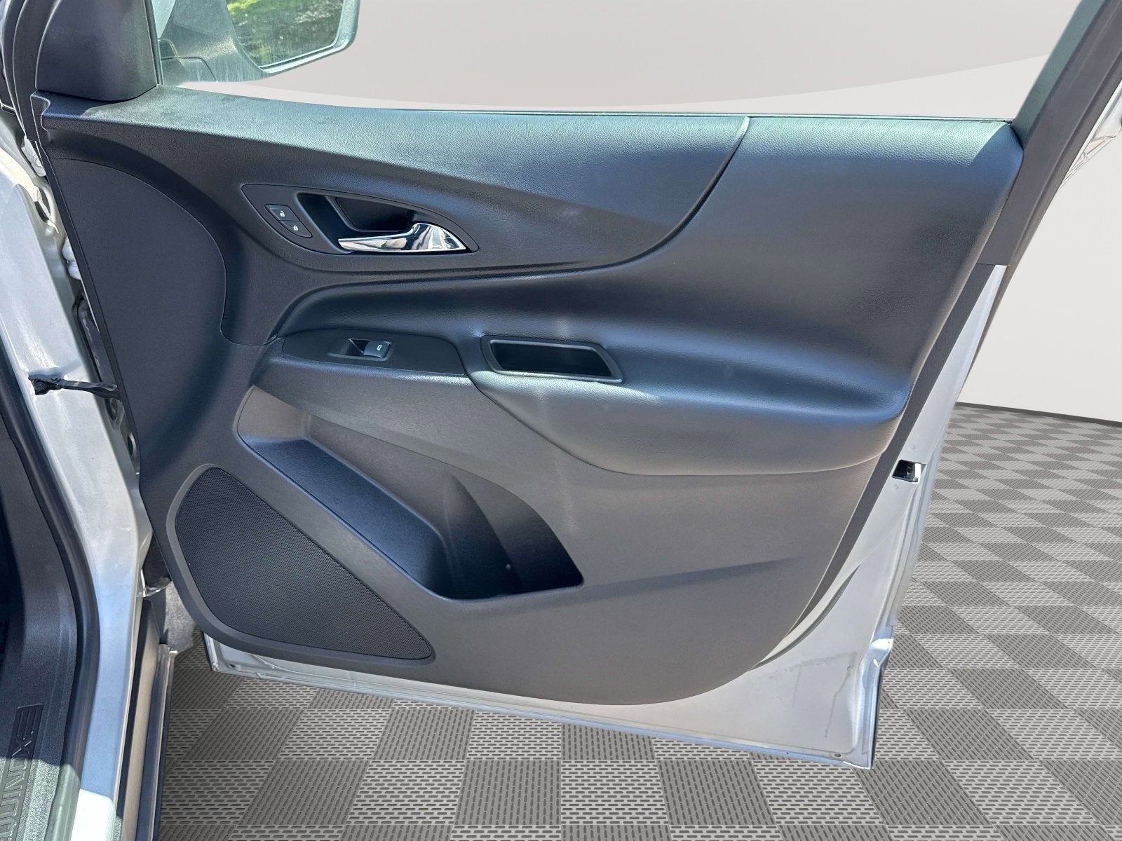2022 Chevrolet Equinox LT - Photo 24