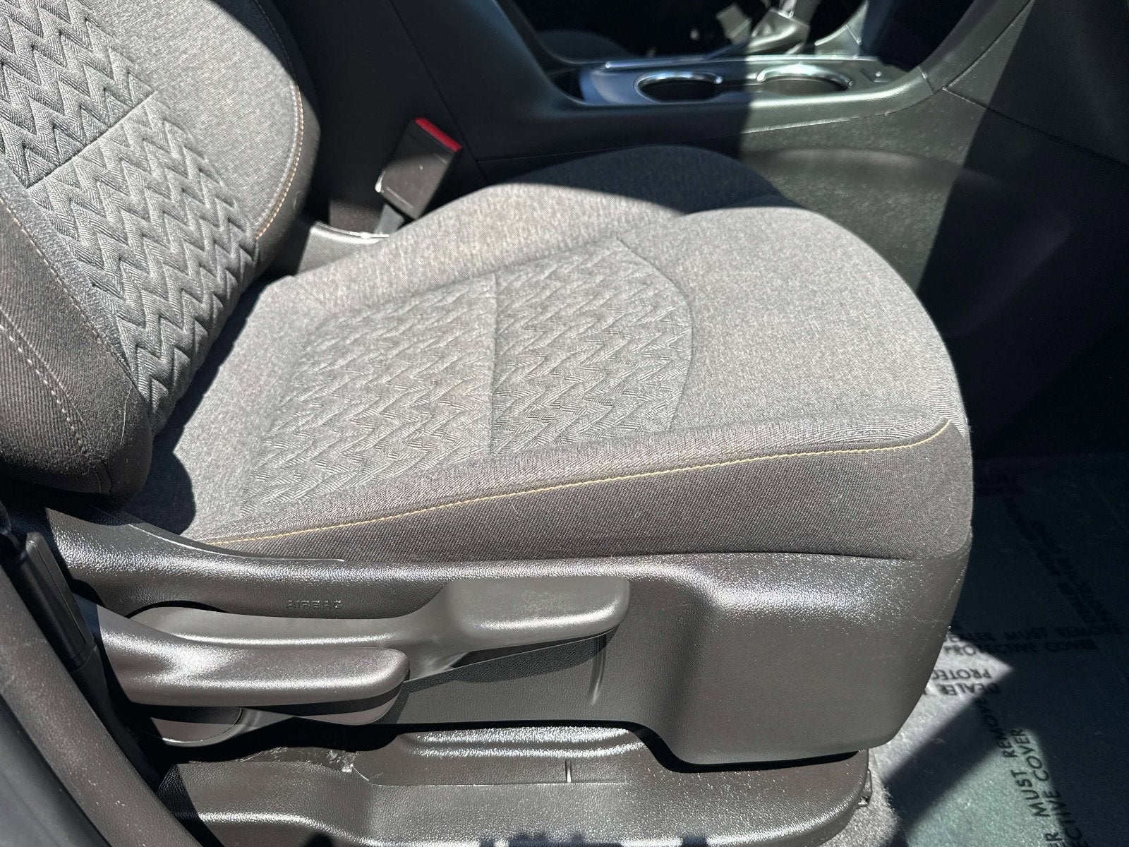 2022 Chevrolet Equinox LT - Photo 26