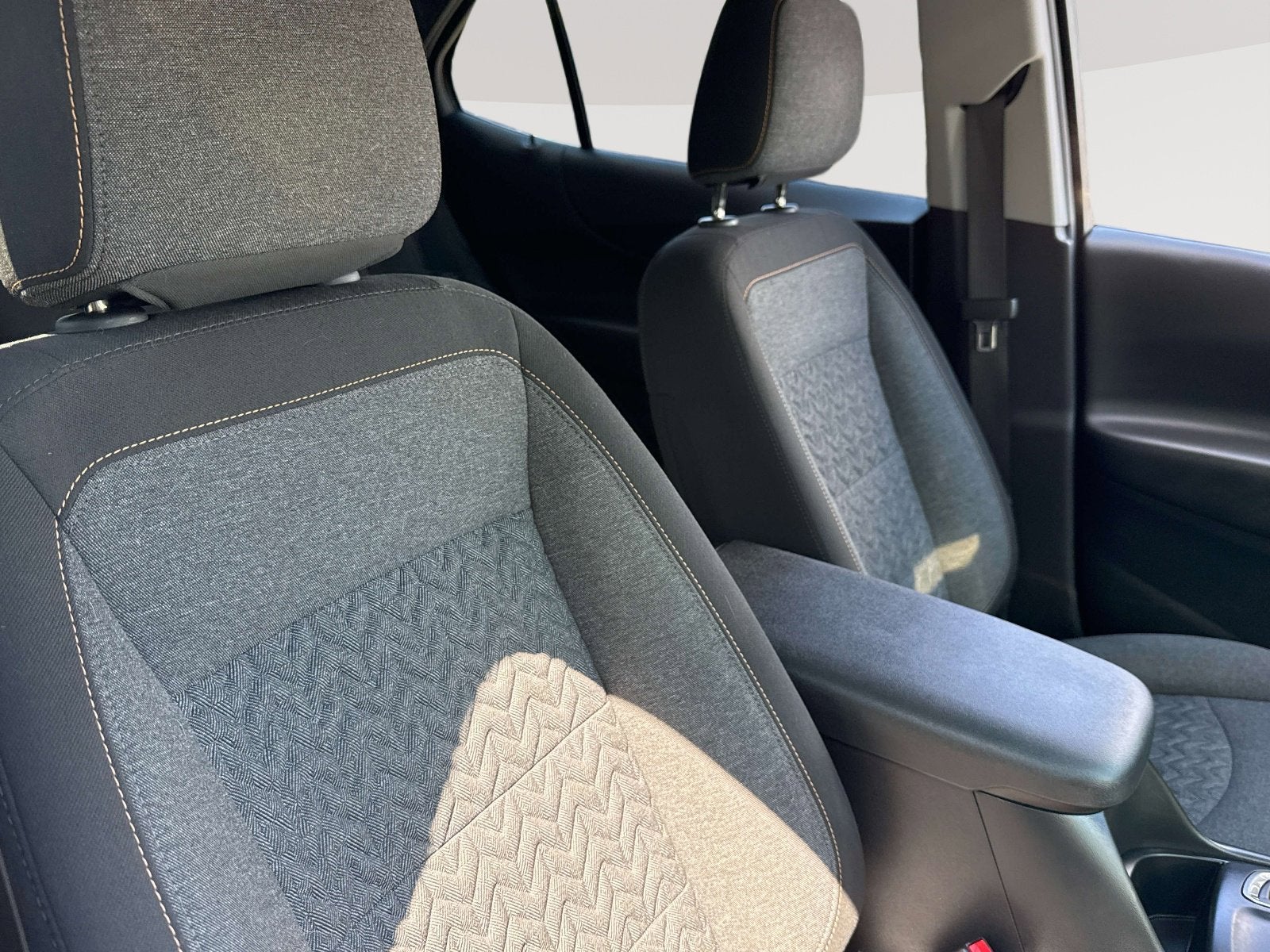 2022 Chevrolet Equinox LT - Photo 27