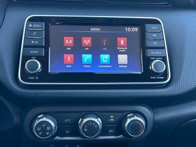 2025 Nissan Kicks Play S