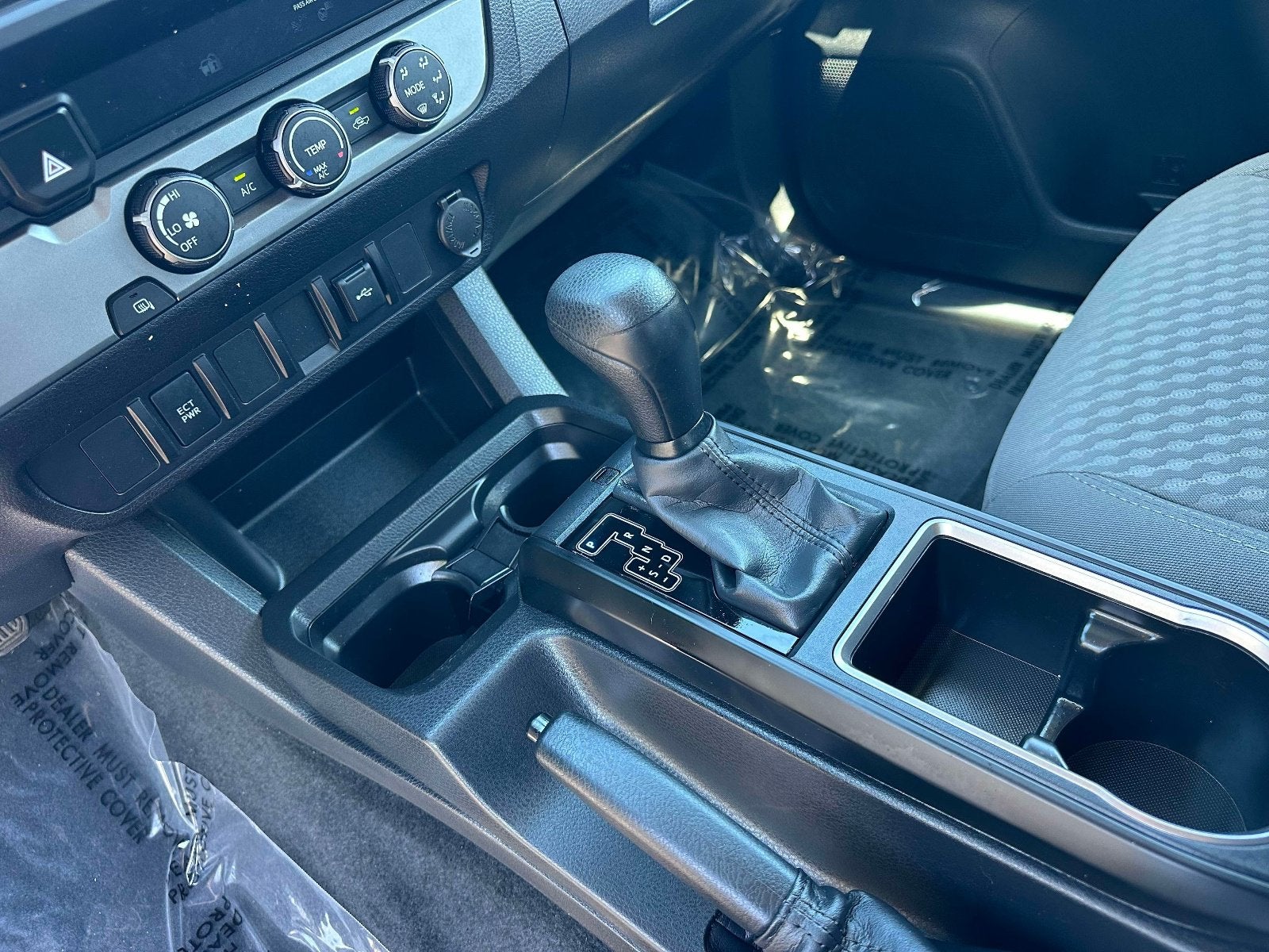 2022 Toyota Tacoma 2WD SR