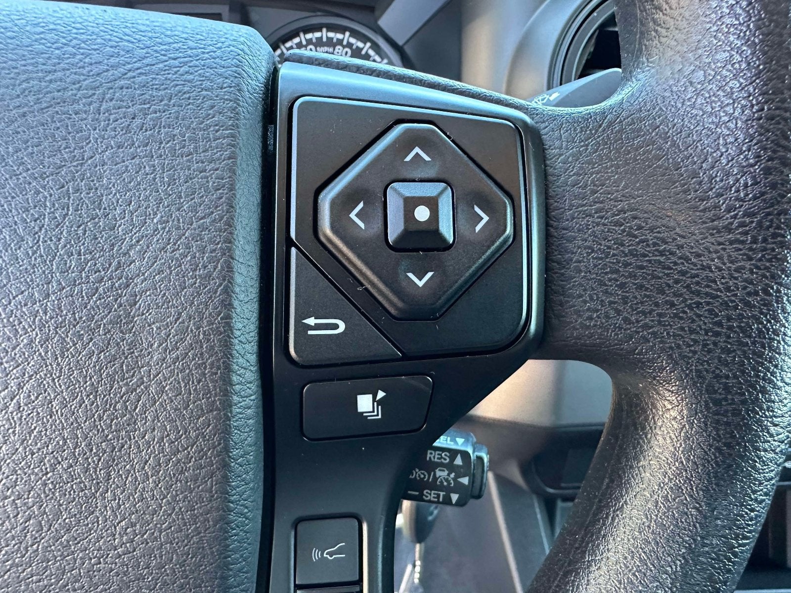 2022 Toyota Tacoma 2WD SR