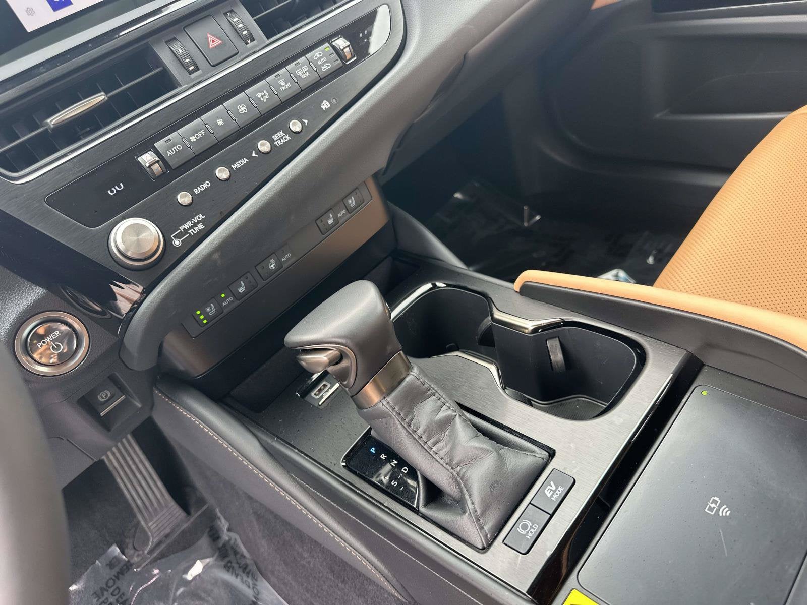 2025 Lexus ES ES 300h