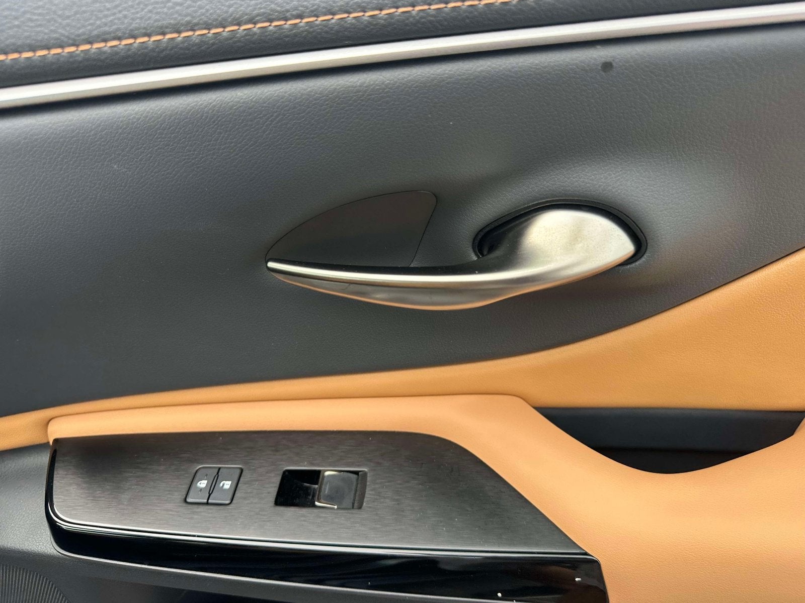 2025 Lexus ES ES 300h