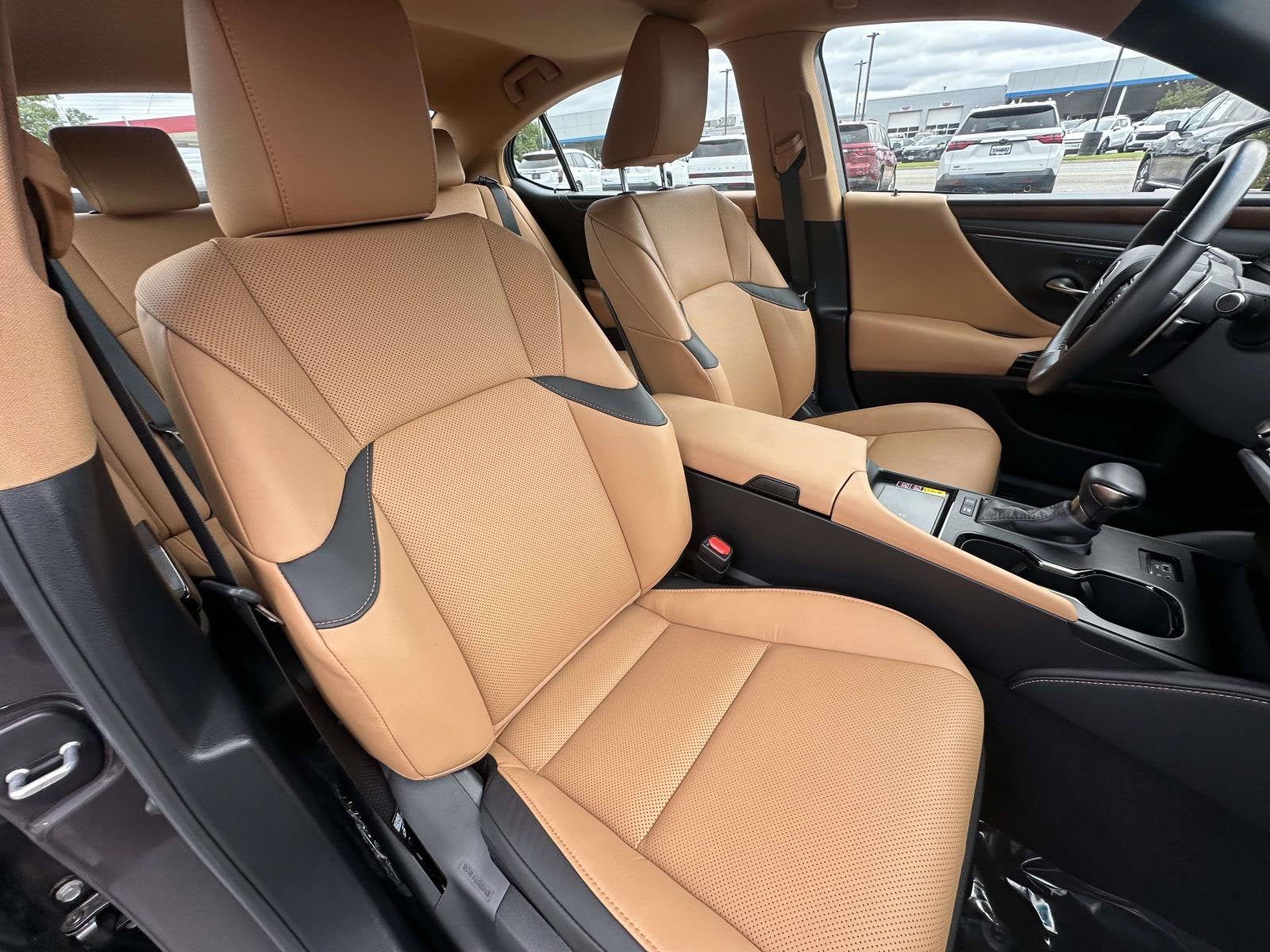 2025 Lexus ES ES 300h
