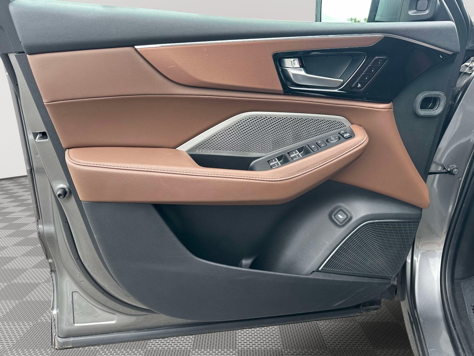 2024 Acura MDX w/Technology Package