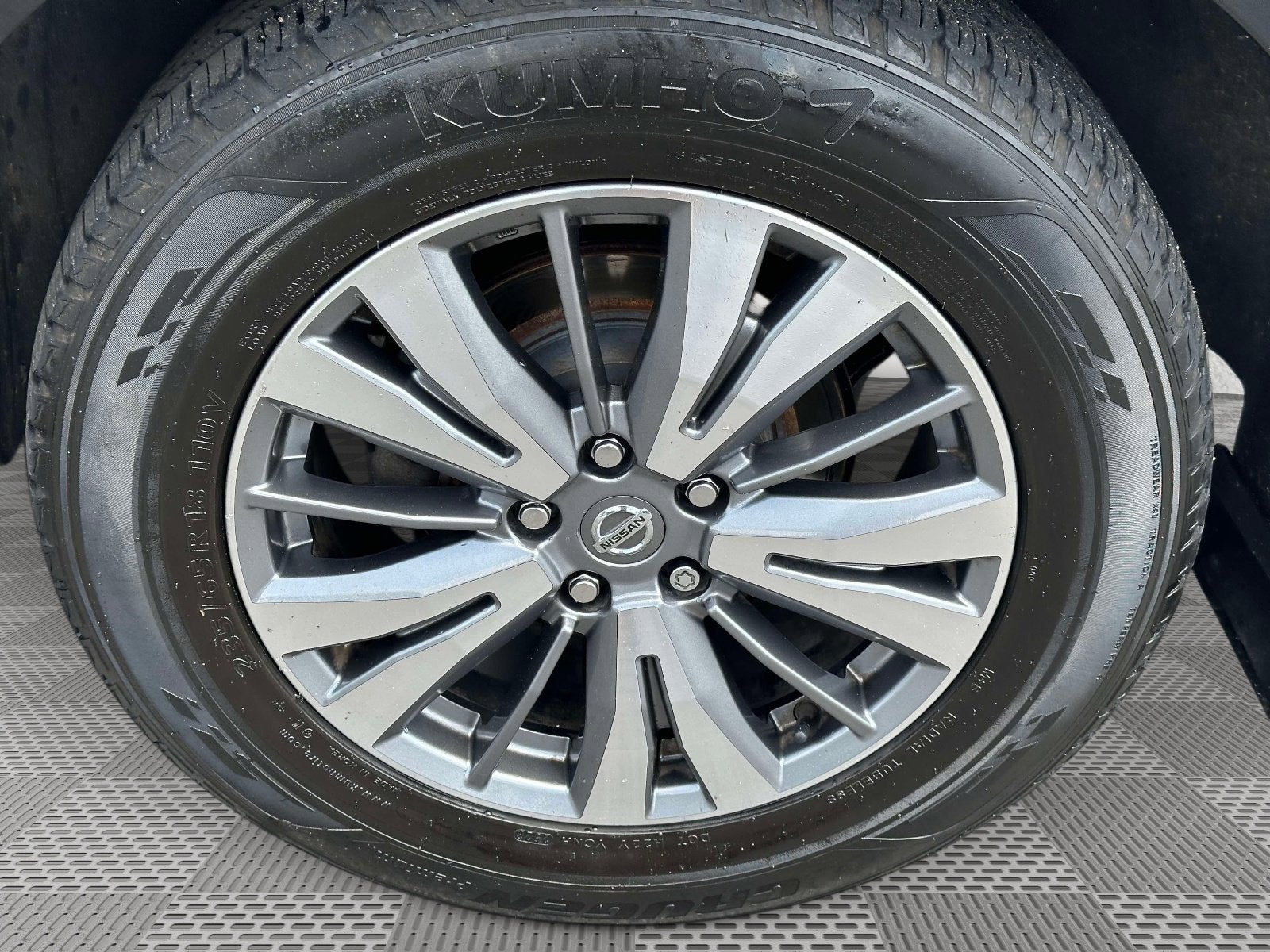2020 Nissan Pathfinder S