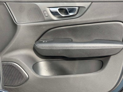 2021 Volvo V60 Cross Country Base