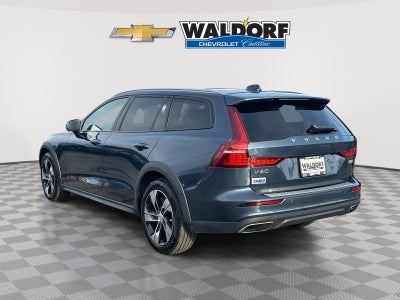 2021 Volvo V60 Cross Country Base