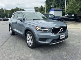 2020 Volvo XC40 Momentum