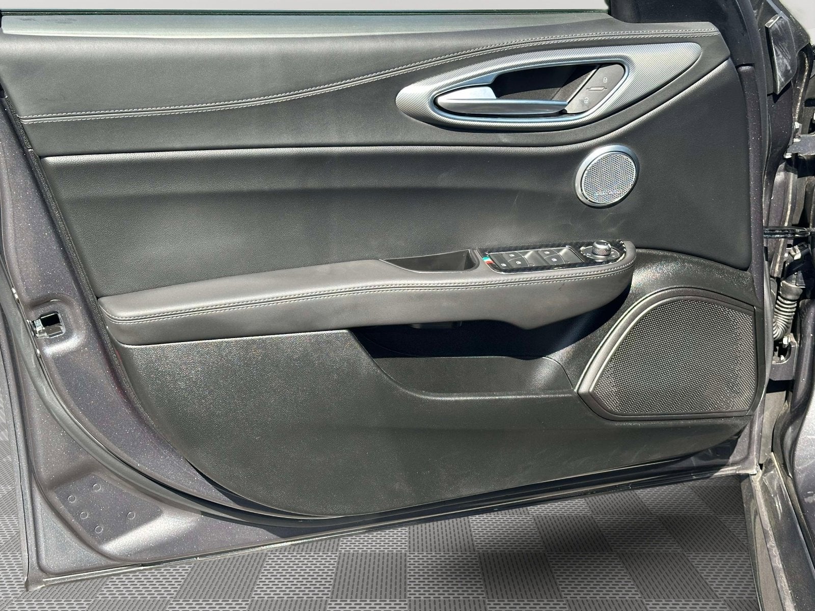 2024 Alfa Romeo Giulia Ti