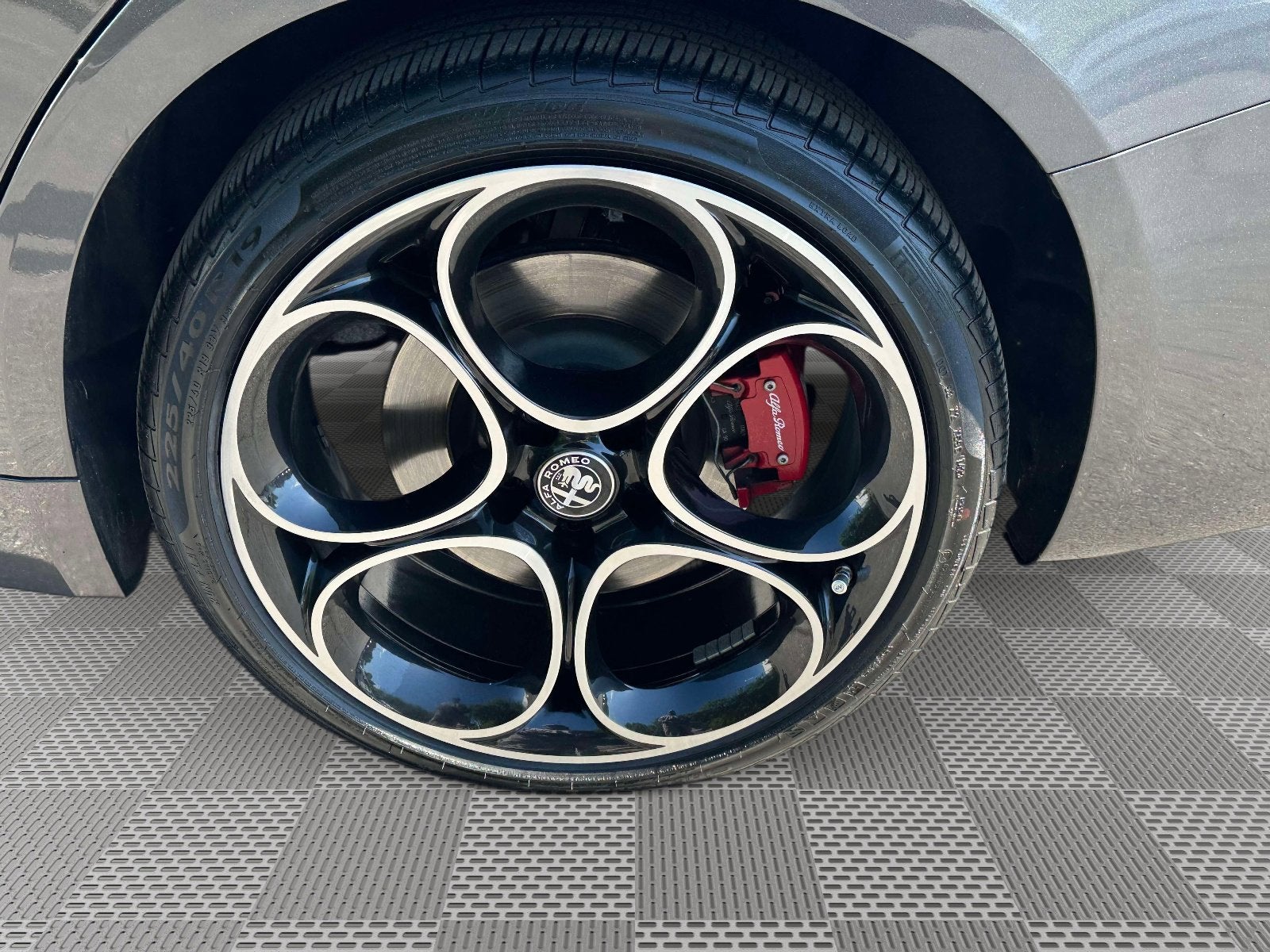 2024 Alfa Romeo Giulia Ti