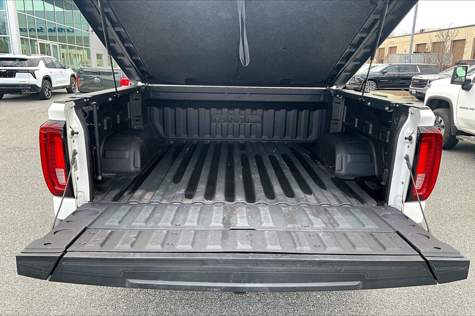 2021 GMC Sierra 1500 SLT