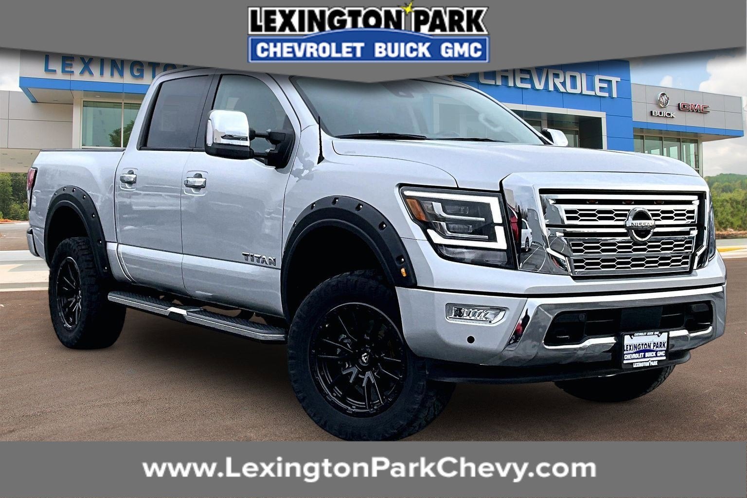 2021 Nissan TITAN Crew Cab SL 4x4