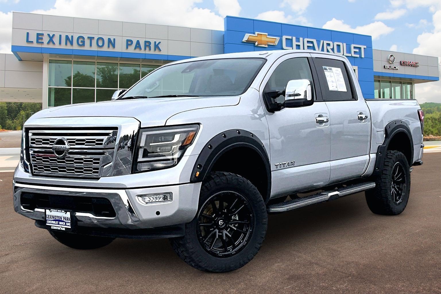 2021 Nissan TITAN Crew Cab SL 4x4