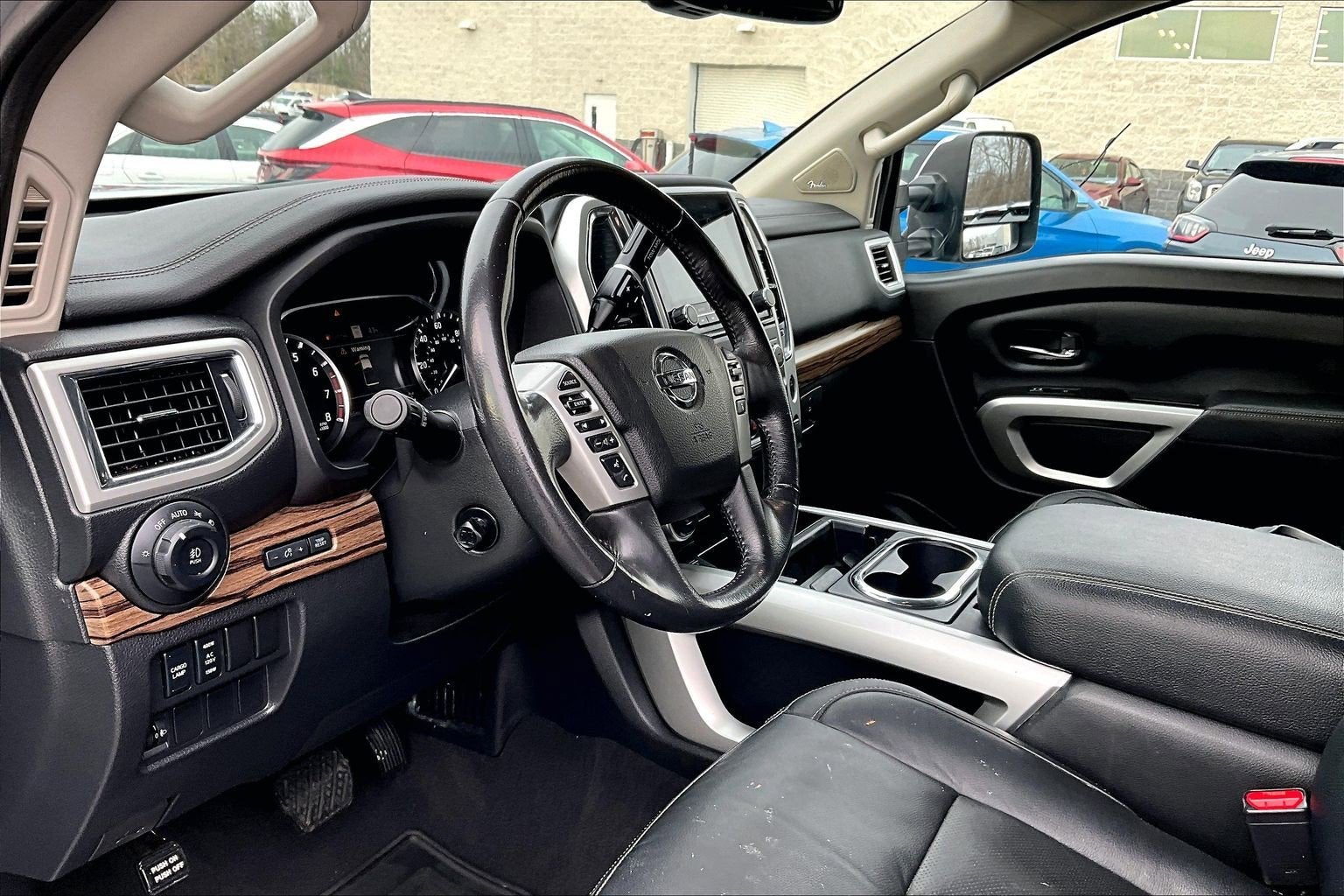 2021 Nissan TITAN Crew Cab SL 4x4