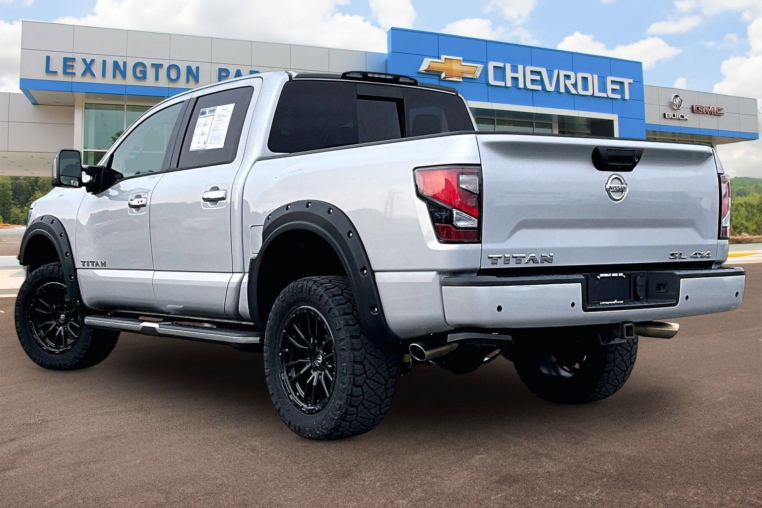 2021 Nissan TITAN Crew Cab SL 4x4
