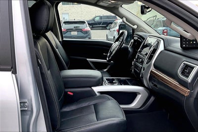 2021 Nissan TITAN Crew Cab SL 4x4