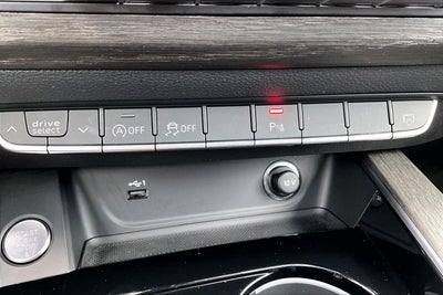 2023 Audi A4 Premium Plus 45 TFSI S line quattro S tronic